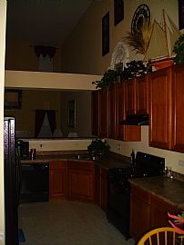 Beautiful 3 Bedroom Townhouse with 2 1/2 Car Garage   in Romeoville, IL (Photo 3 of 5)