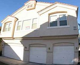 Great 2 Bedroom Townhouse in Quiet Gated Community in Henderson, NV