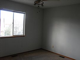 Large 4 Bedroom Home Near Ft. Carson and Shopping  in Fountain, CO (Photo 9 of 12)