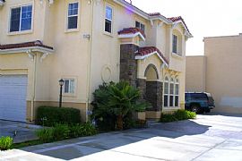 Nice 4 Bedroom Family Size Home in Quiet Gated Community in El Monte, CA (Photo 3 of 7)