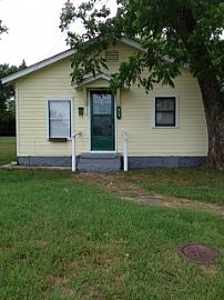 Leased! No Longer Available!! Charming 3 Br, 1 Ba in Booneville, AR