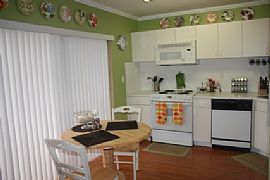 Cozy 2/2.5 Dadeland Cove Townhouse in Kendall, FL (Photo 3 of 12)