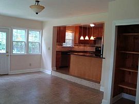 3 Bedroom Watts-Hillandale Incredible Neighborhood in Durham, NC (Photo 3 of 7)