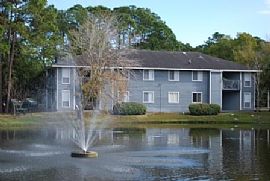 Sensational 2 Bedroom Apartment at The Harbor Apartments in Daytona Beach, FL (Photo 2 of 4)