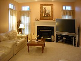 Nice 4 Bedroom Home Near Gwyn Park High School and Andrews AFB  in Brandywine, MD (Photo 2 of 4)