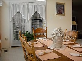 Nice 4 Bedroom Home Near Gwyn Park High School and Andrews AFB  in Brandywine, MD (Photo 3 of 4)