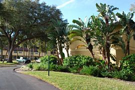 Prestigious 2 Bedroom Apartment Hidden Oaks Apartments in South Daytona, FL (Photo 4 of 7)