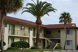 Impeccable 2 Bedroom Apartment at Golfview Apartments in South Daytona, FL (Photo 3 of 4)