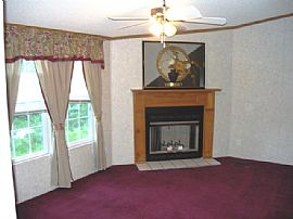 3 Bedroom Home Near Ft Ap Hill in Milford, VA (Photo 3 of 7)