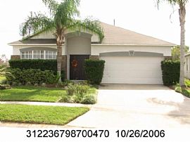 Pristine 4 Bedroom Home with 2 Car Garage Golf Community in Alafaya, FL