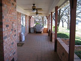 Beautiful 3 Bedroom Waterfront Home on Eagle Mountain in Newark, TX (Photo 6 of 8)