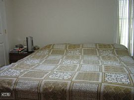 2004 Built 3br 2.5 Ba Single Family House in Naugatuck, CT (Photo 7 of 11)