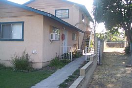 Spacious 2 Bedroom Duplex Apartment with Custom Paint in Upland, CA (Photo 2 of 10)