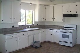 Spacious 2 Bedroom Duplex Apartment with Custom Paint in Upland, CA (Photo 7 of 10)