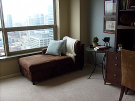  Gorgeous 2 Bedroom Apartment in West Loop in Chicago, IL (Photo 3 of 4)