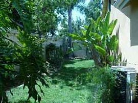 Nice 2 Bedroom Single Family Home with Beautiful Backyard in Irvine, CA (Photo 3 of 4)