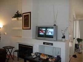 Nice 2 Bedroom Single Family Home with Beautiful Backyard in Irvine, CA