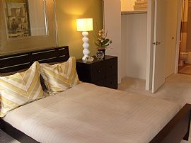 Prestigious 1 Bedroom Apartment - Luxurious and Comfortable  in Chicago, IL (Photo 3 of 4)