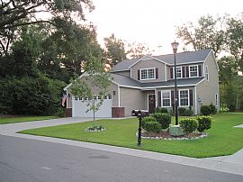 Great Family Home with Backyard in Ladson, SC (Photo 1 of 9)