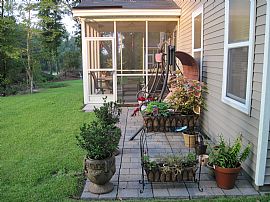 Great Family Home with Backyard in Ladson, SC (Photo 3 of 9)