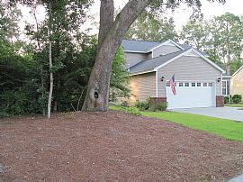 Great Family Home with Backyard in Ladson, SC (Photo 5 of 9)