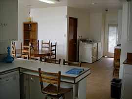 Large, Clean 5 Bedroom House with Bonus Rooms  in Long Beach, CA (Photo 2 of 5)