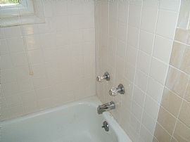 Townhouse Apartment Near Lake Avenue, Charlotte in Rochester, NY (Photo 3 of 7)