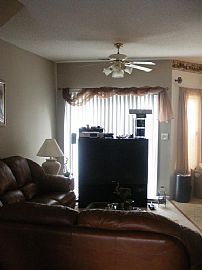 Pleasant 3 Bedroom Townhouse Near Obici Hospital in Suffolk, VA (Photo 5 of 5)