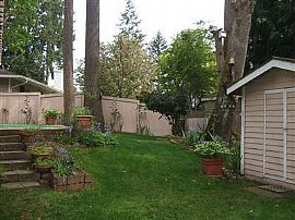 Tri-Level, 3 Bedroom Plus Den, Kingsgate Comm. in Kingsgate, WA (Photo 12 of 12)