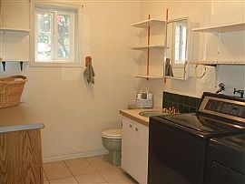 Tri-Level, 3 Bedroom Plus Den, Kingsgate Comm. in Kingsgate, WA (Photo 9 of 12)