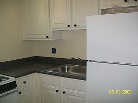 Fantastic 1 Bedroom Apartment - Move in Today  in Baltimore, MD (Photo 2 of 3)