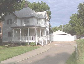 Terrific 2 Bedroom Duplex Apartment with Basement and Garage! in Salina, KS