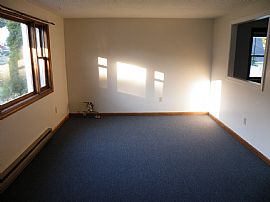 Newly Updated 2 Bedroom Townhouse - You Can Move-In Today! in Allenstown, NH (Photo 5 of 9)