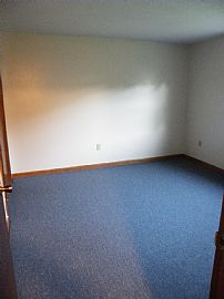 Newly Updated 2 Bedroom Townhouse - You Can Move-In Today! in Allenstown, NH (Photo 9 of 9)