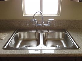 Newly Renovated 1 Bedroom, 1 Bath Home in Inglewood, CA (Photo 5 of 8)