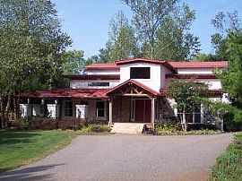 Great 4 Bedroom Home - Private Yet Convenient in Dawsonville, GA