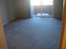 2 Br / 2ba Fallen Leaf Condo in Reno, NV (Photo 8 of 10)