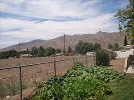 1 Acre,Home,Detached 1200sq Ft Garage,Rural  in Yucaipa, CA (Photo 3 of 4)