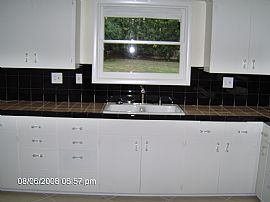 College Hill Classic 40s House in Eugene, OR (Photo 2 of 4)