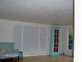 College Hill Classic 40s House in Eugene, OR (Photo 4 of 4)