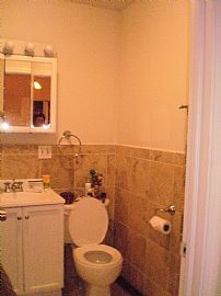 Phenomenal 2 Bedroom Condo with Wood Floors in Chicago, IL (Photo 3 of 4)