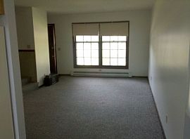 Cozy 2 Bedroom Duplex Townhouse with Garage - A Must See in Robbinsdale, MN (Photo 5 of 6)