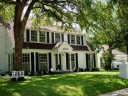 Picturesque 3 Bedroom Estate Home with Pool and Tennis Court in Fort Worth, TX