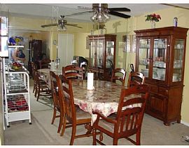 Impeccable 2 Bedroom Condo with Spacious Living Room in Monmouth Junction, NJ (Photo 5 of 9)