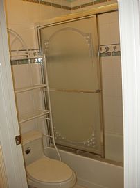 Spacious 3 Bedroom Townhouse on SF Border with Amazing Views  in Daly City, CA (Photo 10 of 12)