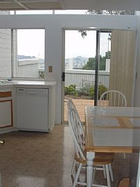 Spacious 3 Bedroom Townhouse on SF Border with Amazing Views  in Daly City, CA (Photo 4 of 12)