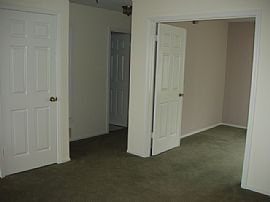 Spacious 3 Bedroom Townhouse on SF Border with Amazing Views  in Daly City, CA (Photo 9 of 12)