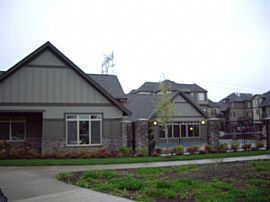 Modern 2 Bedroom Condo - Quaint Kitchen with Upgrades in Hillsboro, OR (Photo 7 of 7)
