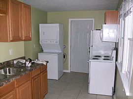 Remodeled 3 Bedroom Home - 3/4 Mile From Notre Dame University in South Bend, IN (Photo 2 of 9)