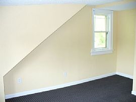 Fabulous 6 Bedroom Student/Family Home in Great Condition in Saint Paul, MN (Photo 12 of 12)